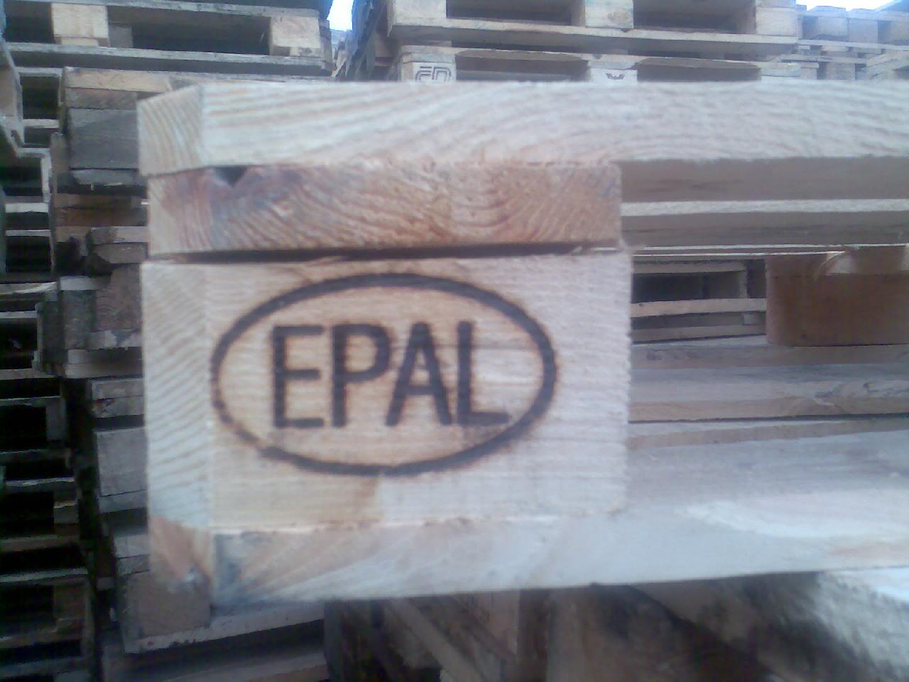 Изготавливаем брус сосновый, чашку, кубик для деревянных грузовых поддонов (на экспорт)